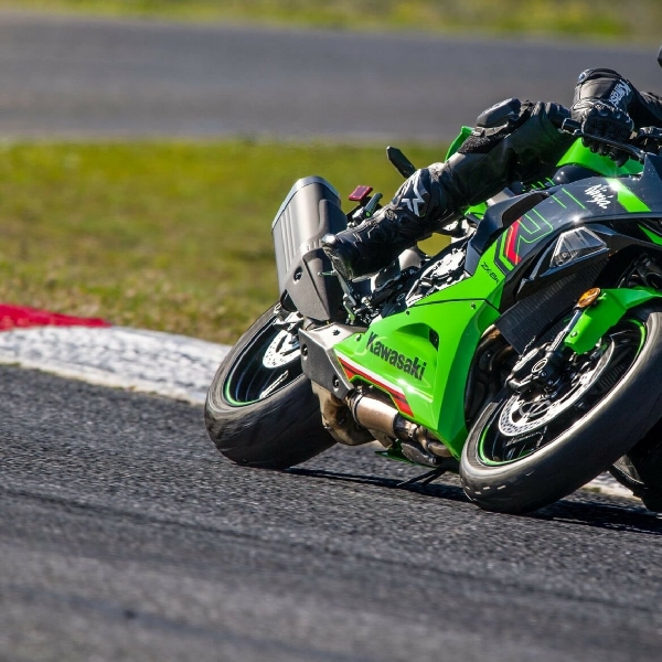 Kawasaki Ninja ZX-6R Mendapat Penyegaran, Lebih Sporty Lagi