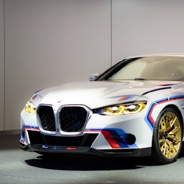 Unit Pertama BMW 3.0 CSL Sudah Dikirim Ke Konsumen