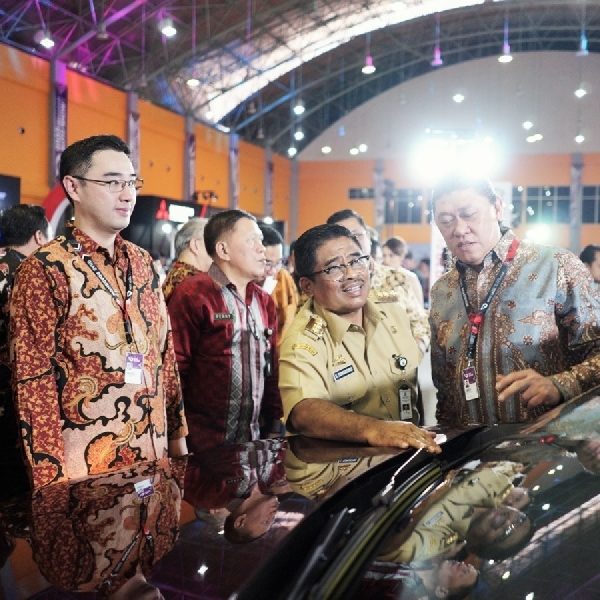 DFSK Ikut Mejeng di GIIAS Makassar Auto Show 2018