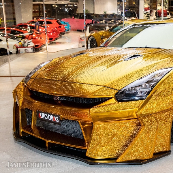 Dibungkus Widebody Emas, Nissan GT-R Modifikasi Glowing Ini Dijual Rp 6,2 Milyar