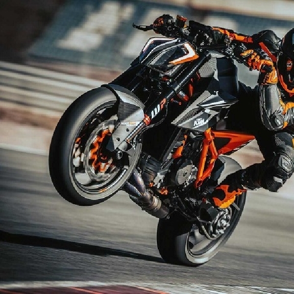 KTM 1290 Super Duke RR Limited Edition, Bisa Dipakai Balap