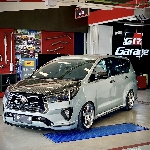 Enggak Harus Thailand Look, Innova Reborn Diesel Modifikasinya Kalcer Abis!