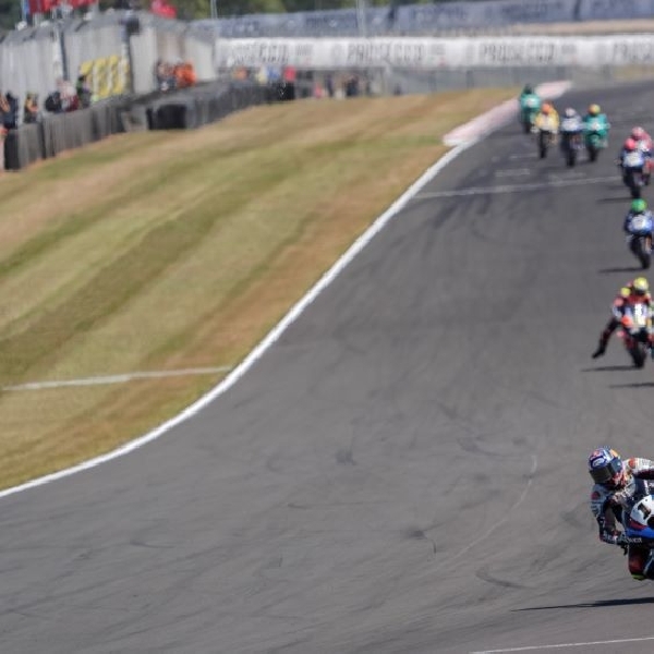 WSBK: Toprak Razgatlioglu Menangi Race 1 Seri Donnington Park, Inggris Yang Seru