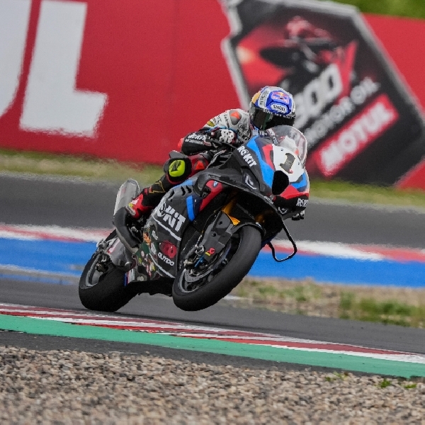 WSBK: Dua Balapan Seru Di Ceko, Toprak Razgatlioglu dan Nicolo Bulega Jadi Pemenang