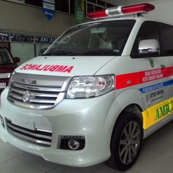 Dukung Peningkatan Pelayanan Kesehatan, Suzuki Donasikan satu Unit Ambulans 