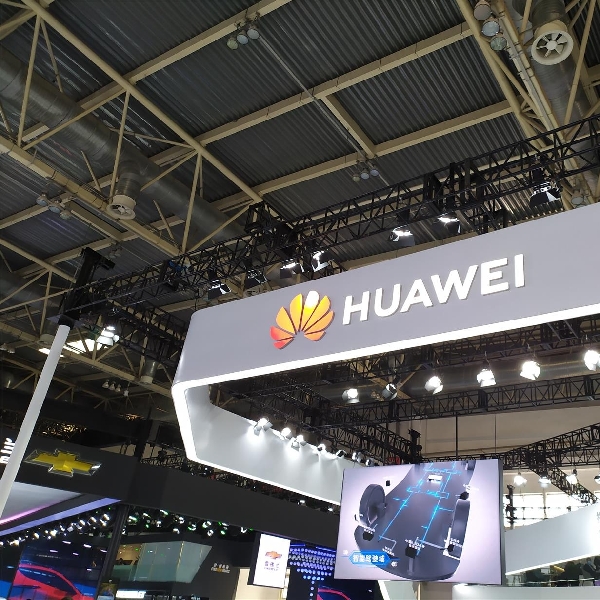 Huawei dan GAC Kembangkan SUV Listik dengan Kemampuan Otonom Level 4