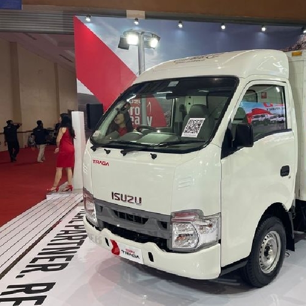 Hadir Di GJAW 2023, Isuzu Memamerkan Traga Dengan Model Bengkel Berjalan