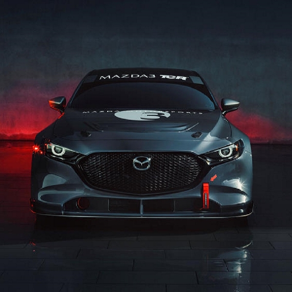 Mazda Stop Project Model 3 TCR Sebelum Diterjunkan di Track Balap