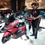 Honda PCX dan Vario Jadi Motor Terlaris Honda di IMOS 2018