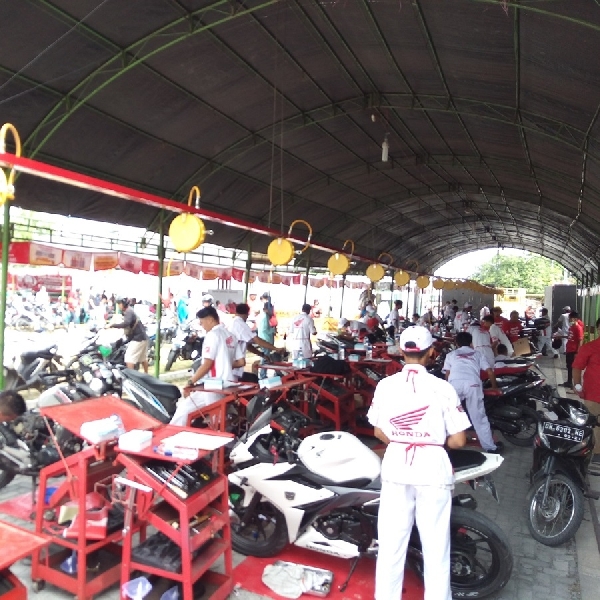 Pulihkan Palu, AHM Gelar Servis Motor Gratis