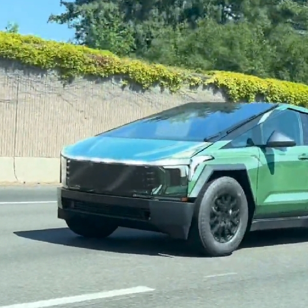 Tesla Cybertruck Pakai Tampilan Toyota Tundra? Ini Wujudnya