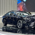 Intip Nih Toyota Camry Terbaru di Booth di IIMS 2025, Listrik?