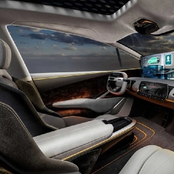New Aehra SUV RIlis, Kabinnya Mewah Dilengkapi Monitor yang Super Panjang