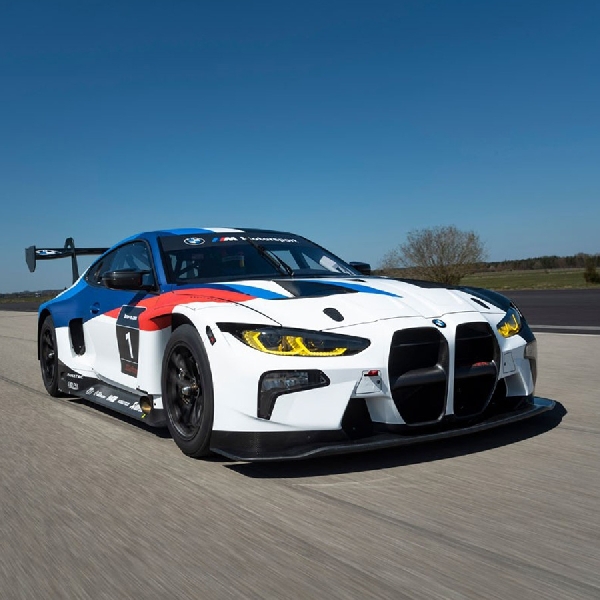 Akhirnya, BMW M4 GT3 Memulai Tur Sirkuit Terkenal dengan Spa Francorchamps