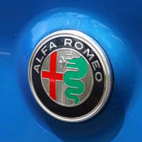 Alfa Romeo Akan Kembangkan Model Besar Di AS