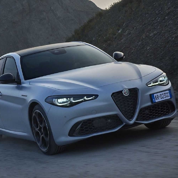 Alfa Romeo Berikan Penyegaran Untuk Stelvio dan Giulia, Jadi Makin Sporty!