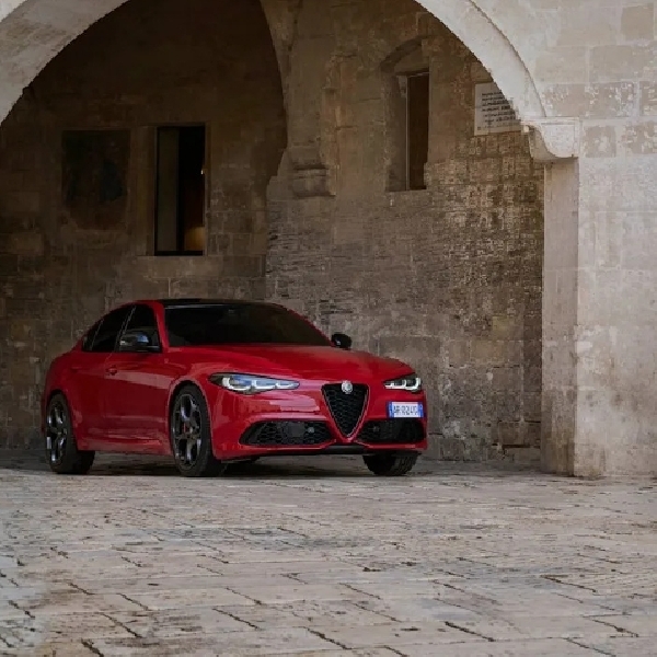 Alfa Romeo Perpanjang Nafas Giulia dan Stelvio Hingga 2027