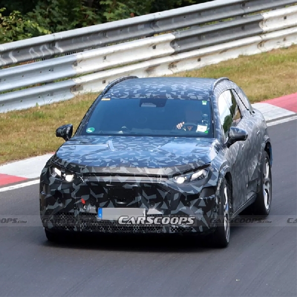 SUV Listrik AMG Bertenaga 1.000+HP Terlihat Sedang Uji Coba di Nurburgring