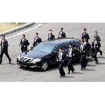Kim Jong Un Naik Mercy, Mercedes-Benz: Kami Tidak Pernah Jual ke Korut