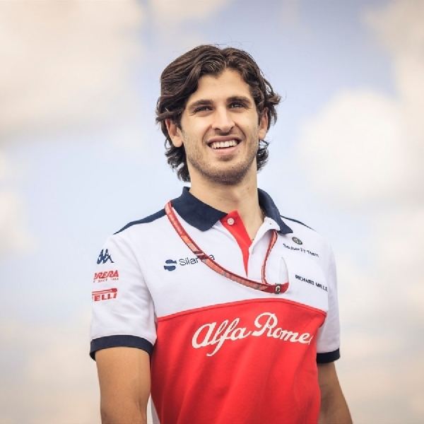 Giovinazzi Akan Satu Tim Dengan Raikkonen Di Sauber Pada 2019