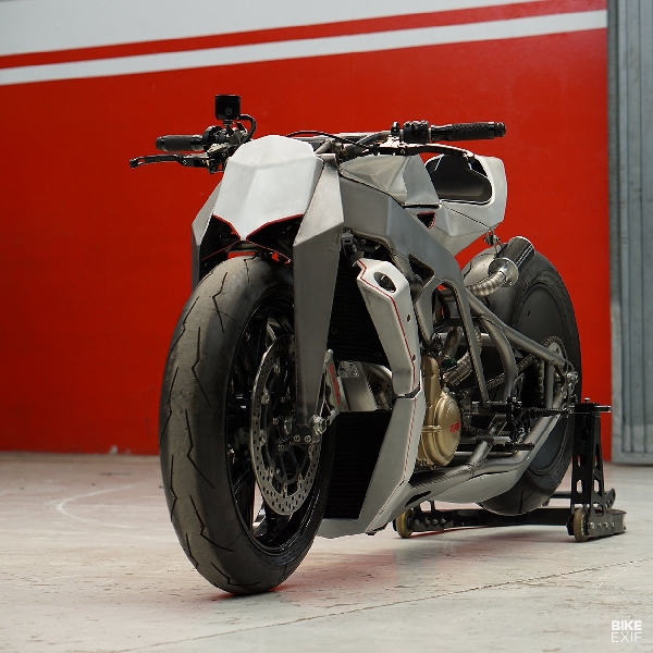 Modifikasi Aprilia SXV550, Minor Fighter Italia yang Extreme