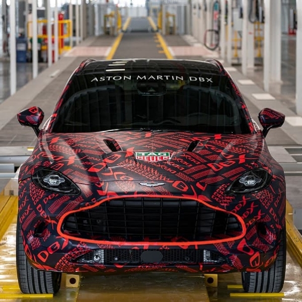 Aston Martin Resmikan Pabrik SUV