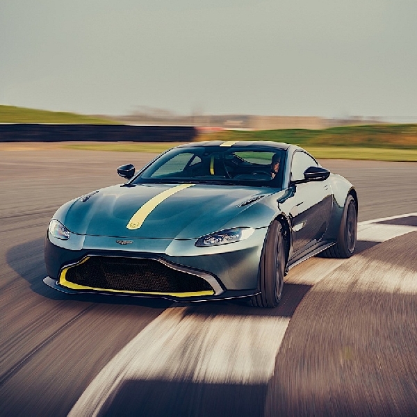 Aston Martin EV Debut 2025, Elektrifikasi Berlaku untuk DB11 dan Vantage