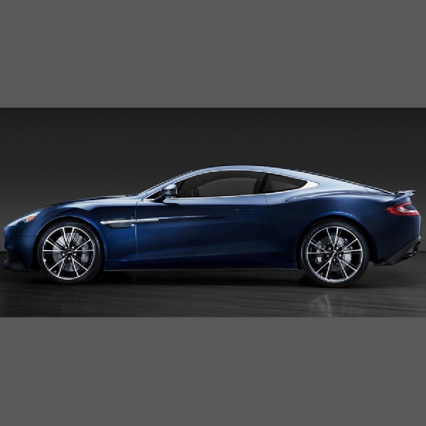 Aston Martin Vanquish Milik Daniel Craig Dilelang  Rp5,4 miliar