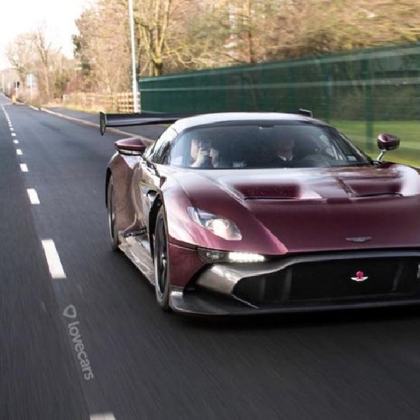 RML Konversi Aston Martin Vulcan dari Track Only ke Mode Jalanan