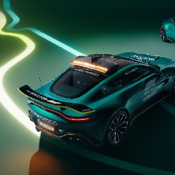 Aston Martin Vantage 2025 Debut Jadi Safety Car F1 di GP Arab Saudi 