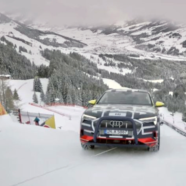 Audi e-tron Dengan Sistem Quattro Sukses  Menanjaki Salju Dengan Kemiringan 85 Derajat