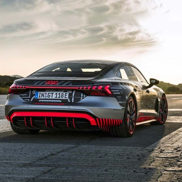 Audi Membuat Versi RS 637-HP Dari e-tron GT