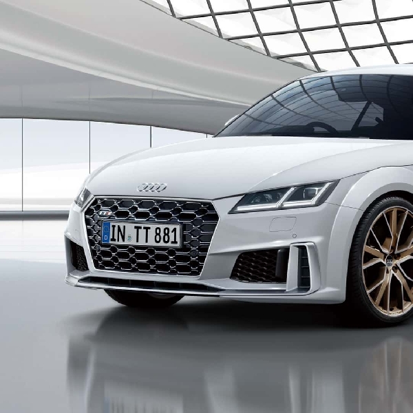 Audi Rilis TTS Memorial Edition di Jepang Sebagai Perpisahan