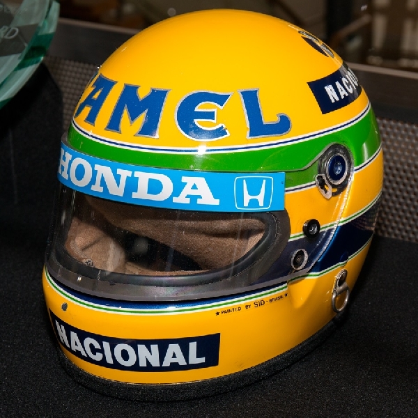 Harga Helm Milik Ayrton Senna Tembus Rp 1 Miliar