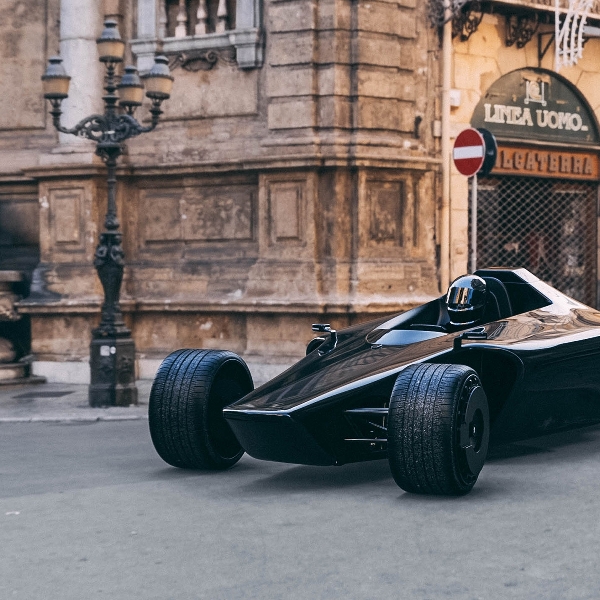 Bandit9 Monaco, Mobil Balap Listrik Bergaya Retro-Futuristik Buatan Vietnam