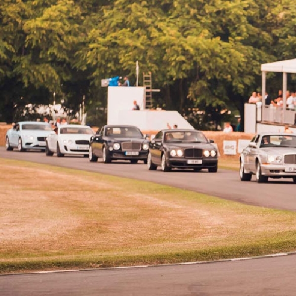 Bentley Parade Merayakan 40 Tahun Model Turbocharged Di Goodwood