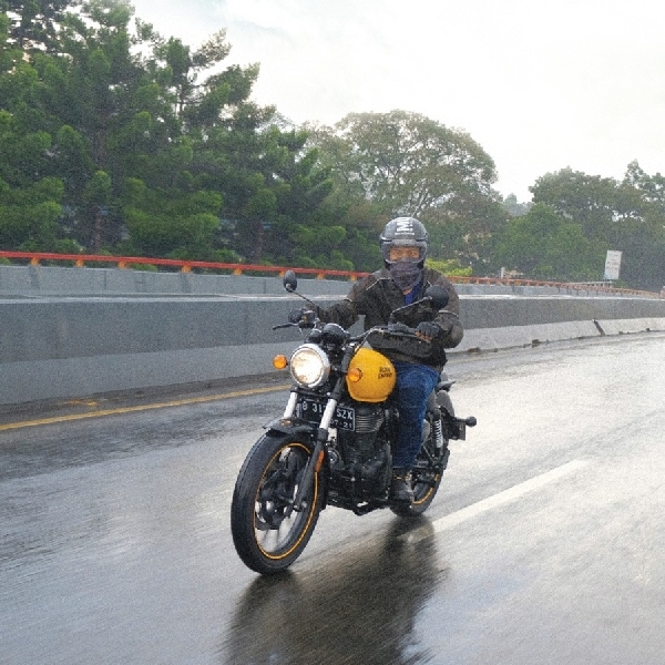 Royal Enfield Meteor 350, Cruiser Baru  Punya Fitur Navigasi Real Time