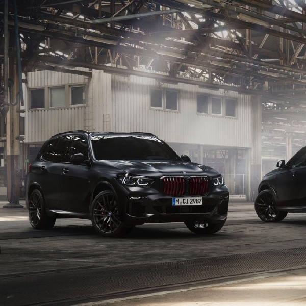 BMW X6 dan X5 Makin Sangar Berkelir Serba Hitam di Edisi Black Vermilion