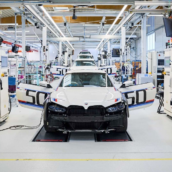BMW 3.0 CSL Segera Diproduksi Di Jerman
