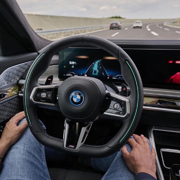 BMW Gabungkan ADAS Level 2 dan Level 3 Pada Seri 7 Baru