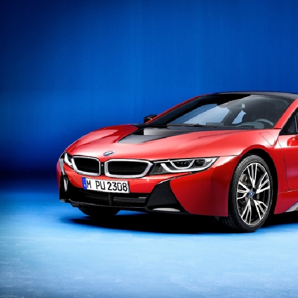 BMW i8 Protonic Red Edition Bakal Dikenalkan Bulan Depan
