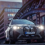 CES 2022, BMW iX M60 2023 Melakukan Debut SUV Listrik Terbarunya