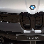 BMW Perkenalkan Logo Baru Ini, Ada Bedanya?