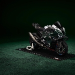 BMW M 1000 RR Dapat Vesri Spesial Bertema Isle of Man TT, Dijual Terbatas