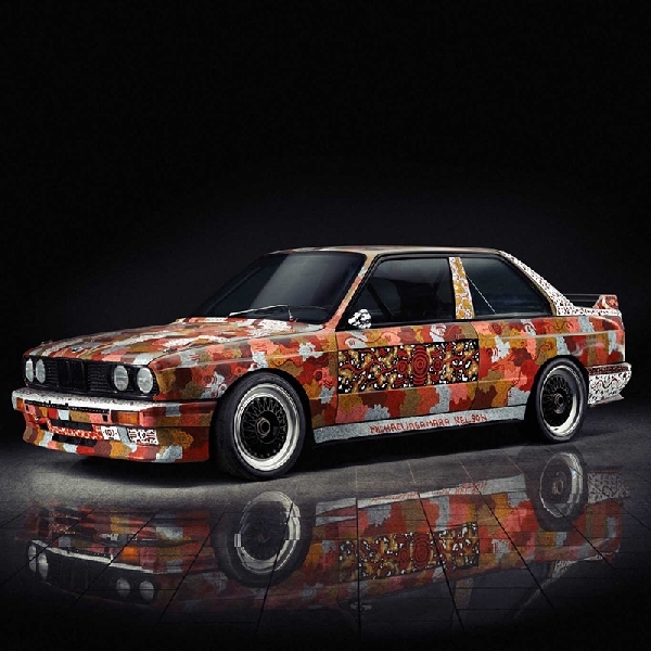 Museum BMW Pamerkan Semua Mobil Seni M3
