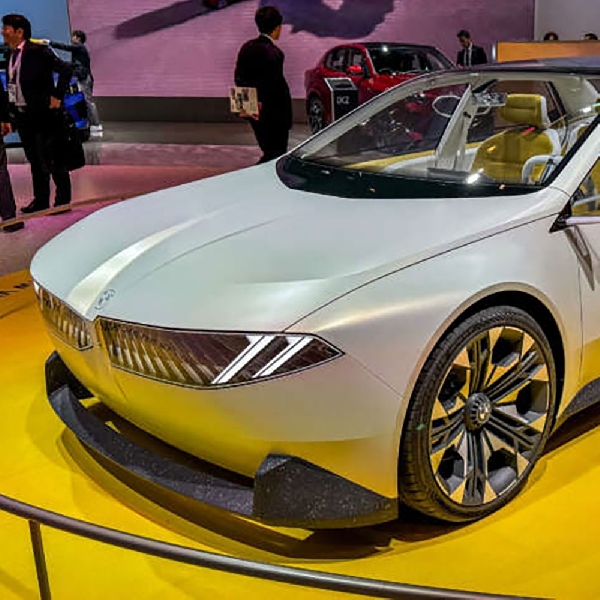 BMW Vision Neue Klasse Mejeng di Japan Mobility Show