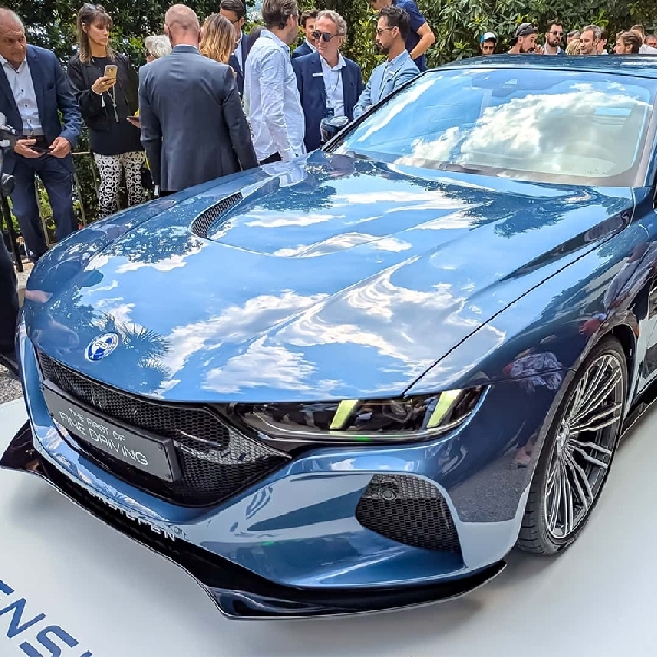 Zagato Permak BMW M4 Lebih Cantik dengan Atap Double Bubble