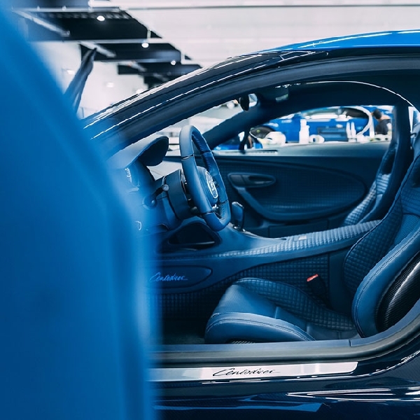 Bugatti Butuh 16 Minggu Untuk Memproduksi Interior Centodieci