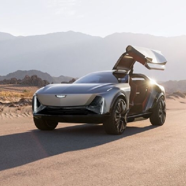 Cadillac Ungkap Mobil Konsep Terbaru, SUV Off-Road dengan Pintu Gullwing