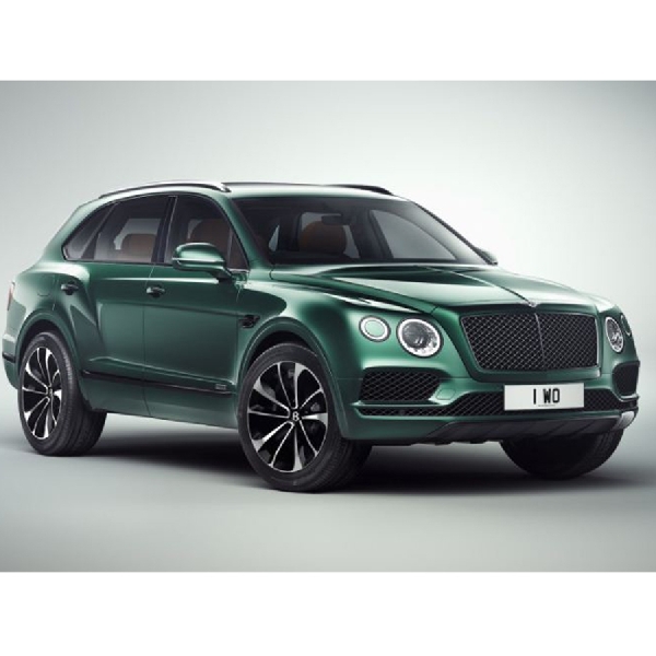 Modifikasi SUV Bentley Bentayga Beraroma Kental British Racing Green